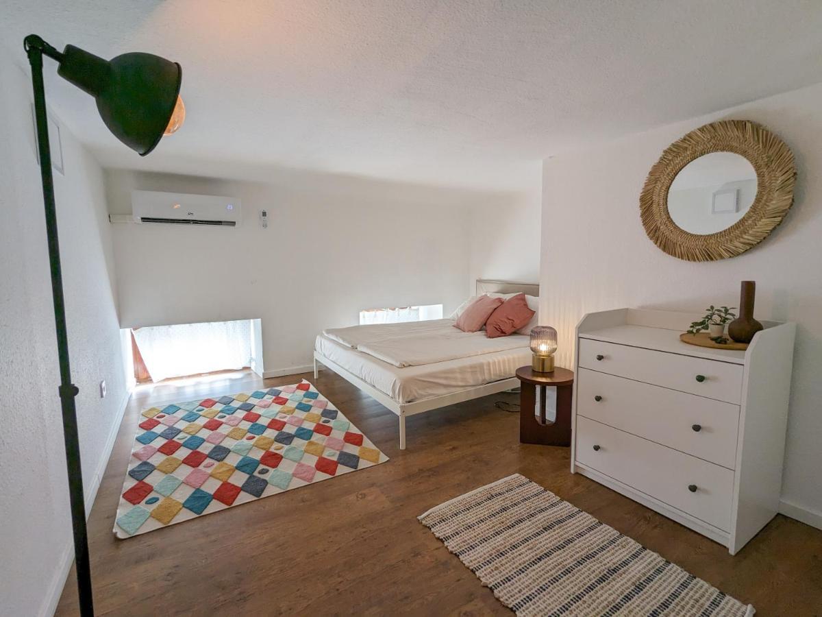 Stylish 2-Bedroom Apartment In Central Budapest Eksteriør billede